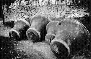  The bells by the chuchyard gate